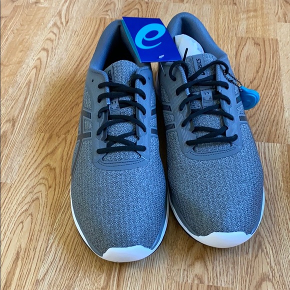 ASICS - Picture 2 of 4